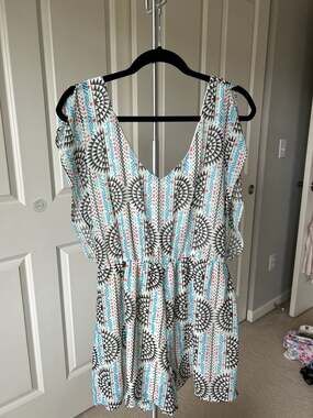 Want and Need Geometric Tribal Print V-Neck Romper Size XL